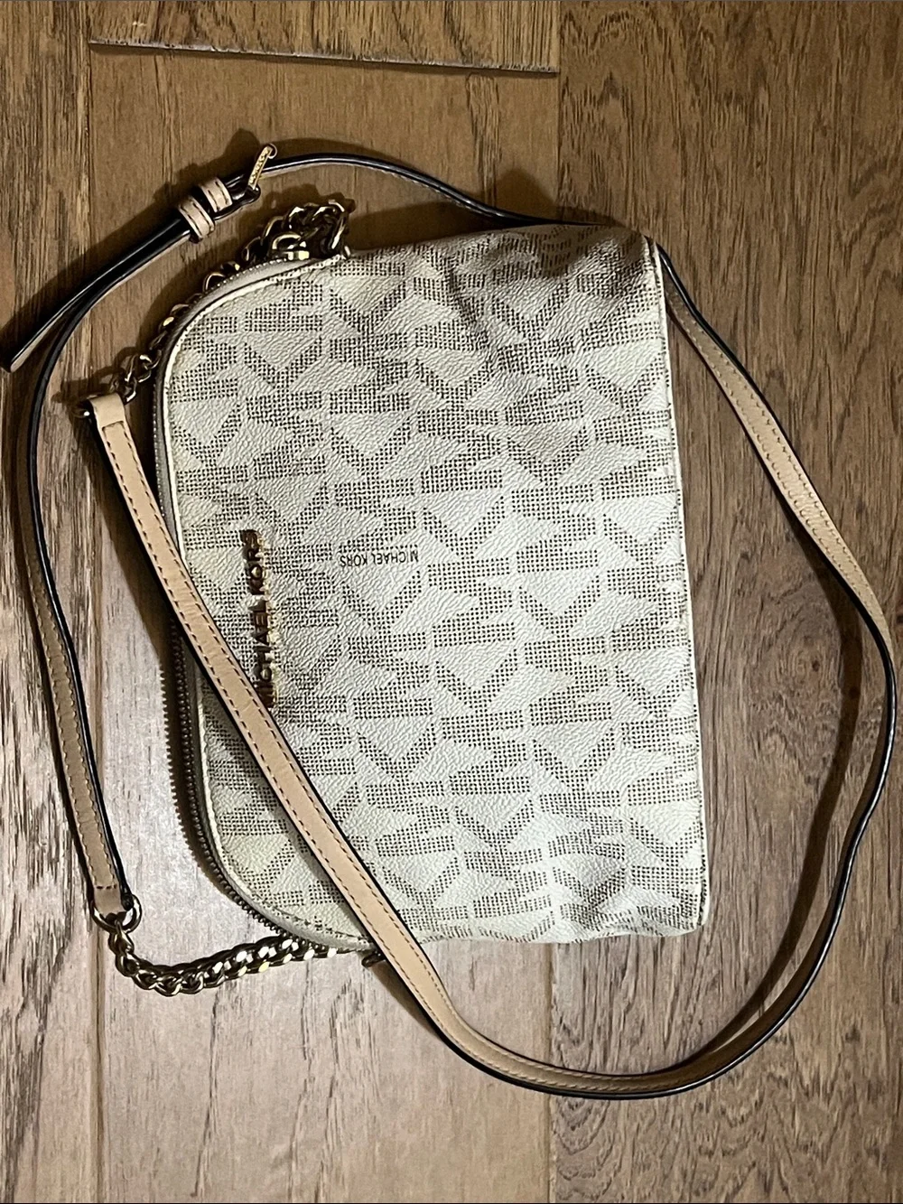 Michael Kors Jet Set Crossbody Bag Beige MK Logo Small Chain Strap